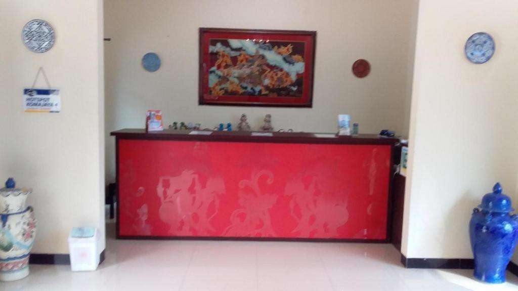 Hotel Komajaya Komaratih *