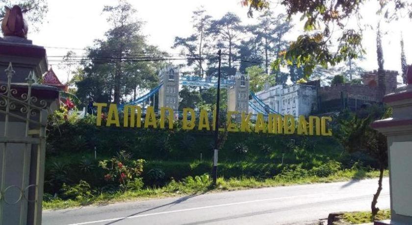 Komajaya Komaratih *