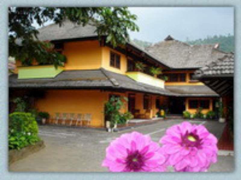 Hotel Komajaya Komaratih Tawangmangu